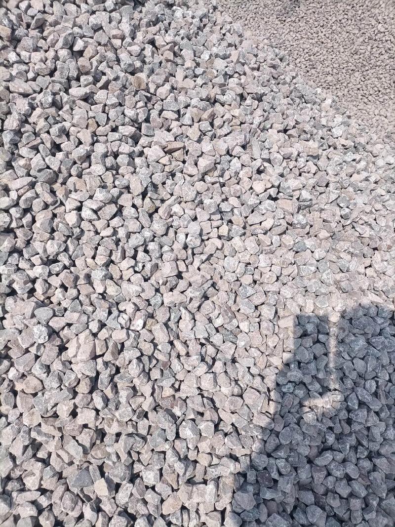 华胤租赁助力内蒙高速建设 移动破碎站高效推进碎石加工筛分项目运营